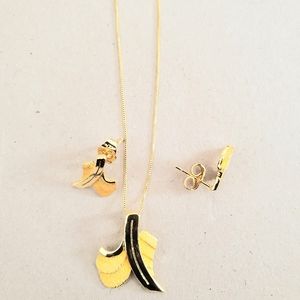 Gold Necklace & Earrings sets